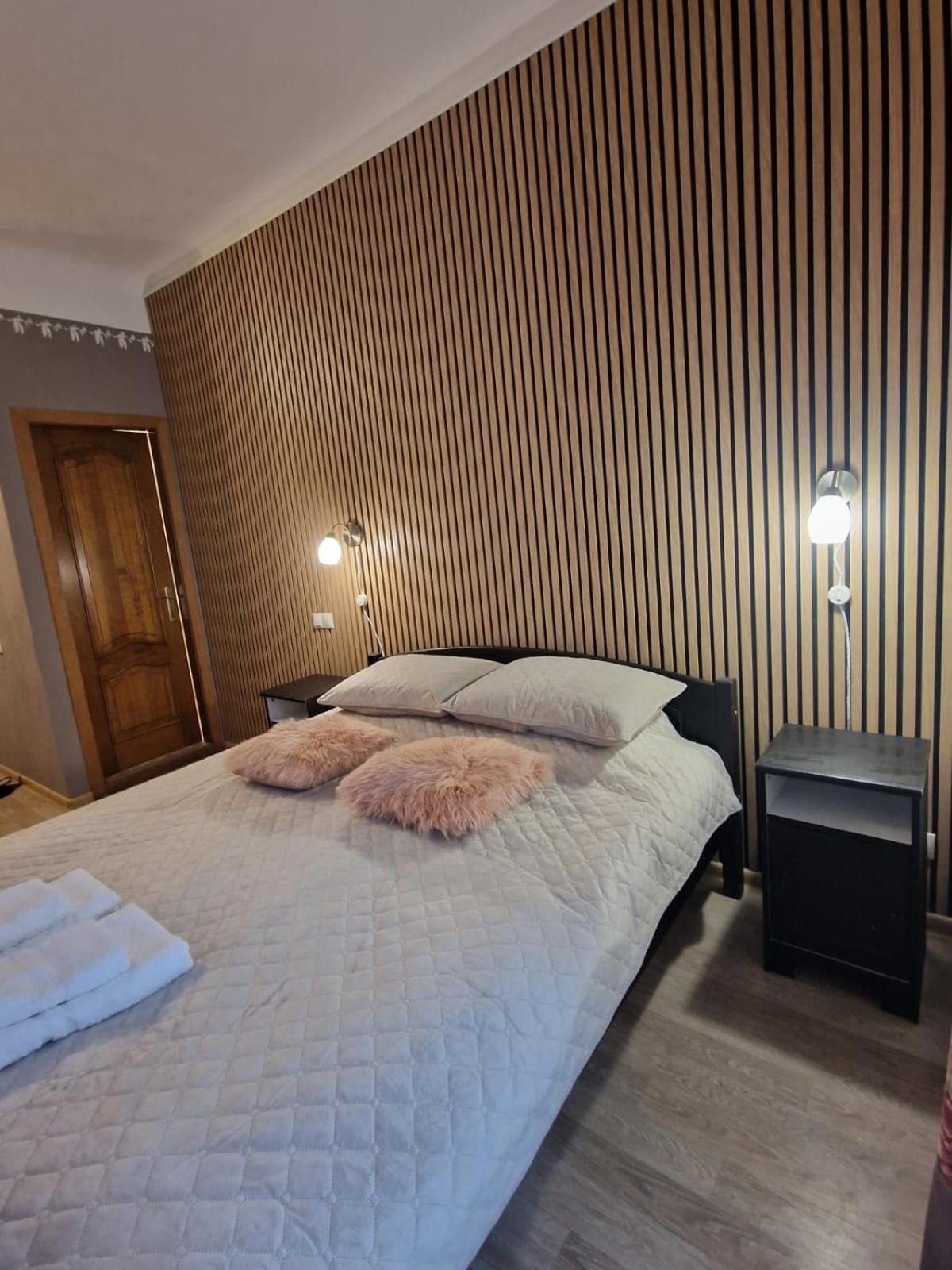 Rigas 20/1 Apartaments Цесис Экстерьер фото